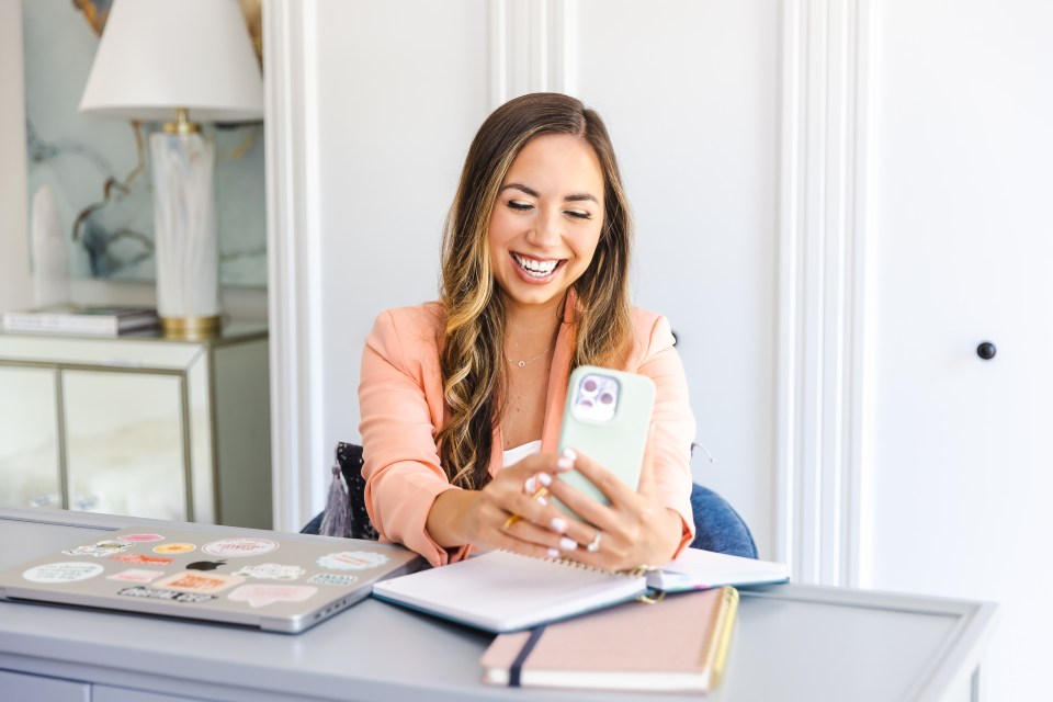 Elizabeth-McCravy-Showit-Designer-Headshots-8 creating social media content and making business decisions